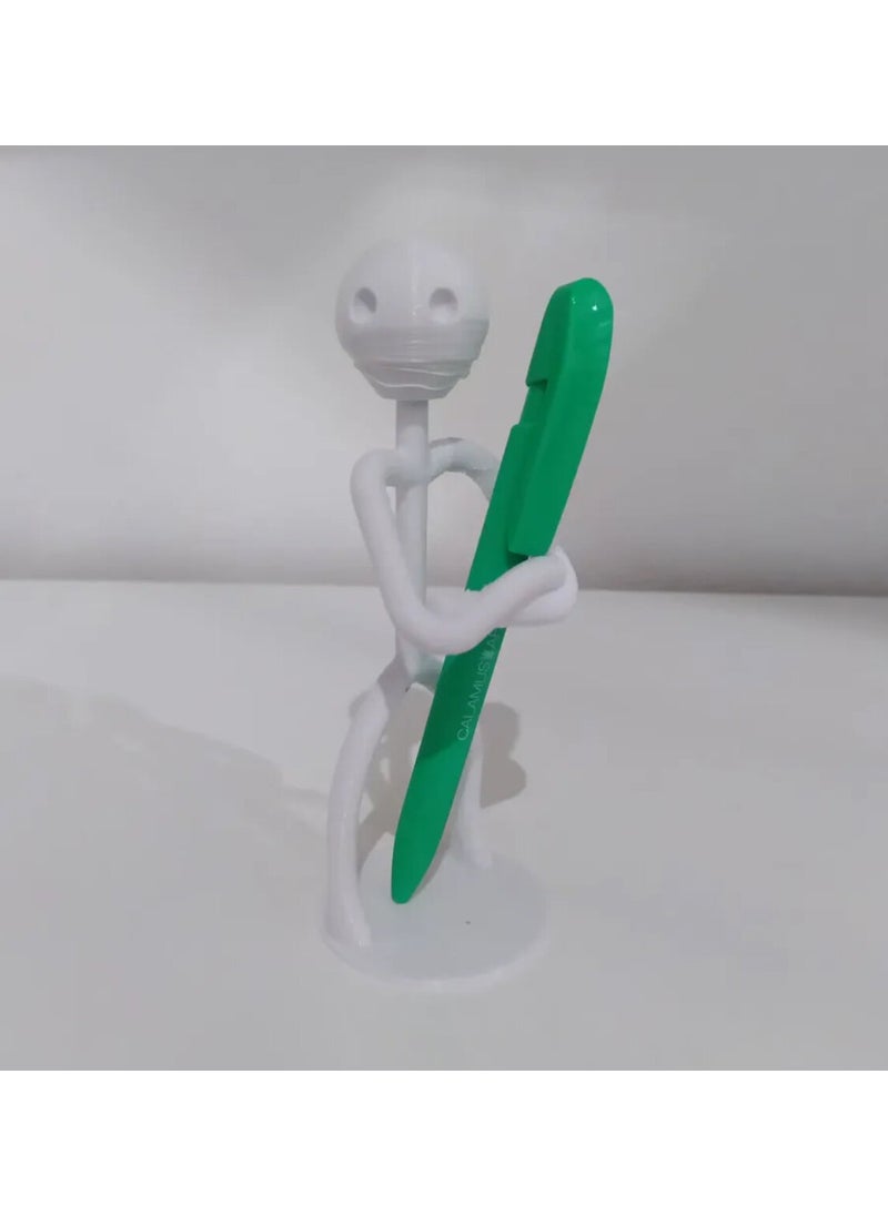 Man Holding a Pen Pen Holder - pzsku/Z802B83DF508F12E63E94Z/45/_/1737051741/5136bc72-69d9-48d8-9226-d8762c079764