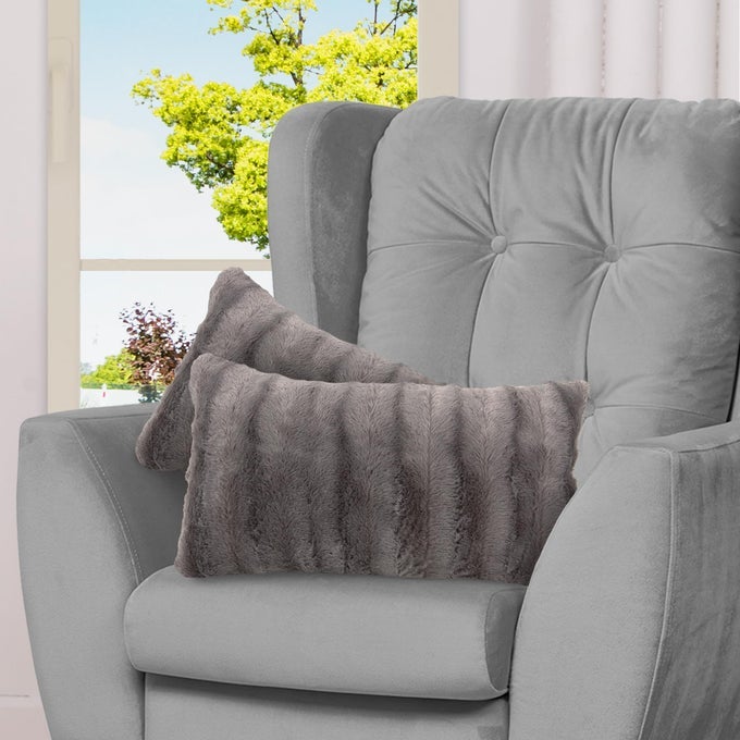 FAUX FUR THROW PILLOWS DECORATIVE PILLOWS FOR COUCH BED THROW PILLOWS GREY ACCENT PILLOWS FOR BEDROOM OR LIVING ROOM AESTHETIC SET OF 2 FURRY THROW PILLOWS 12 X 20