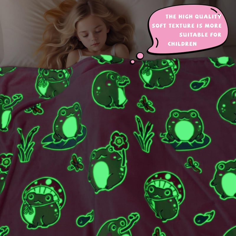 Hwing Glow in the Dark Frog Blanket Guity Frog Gifts for Girls Women Frog Stuff Frog Decor - Image 2
