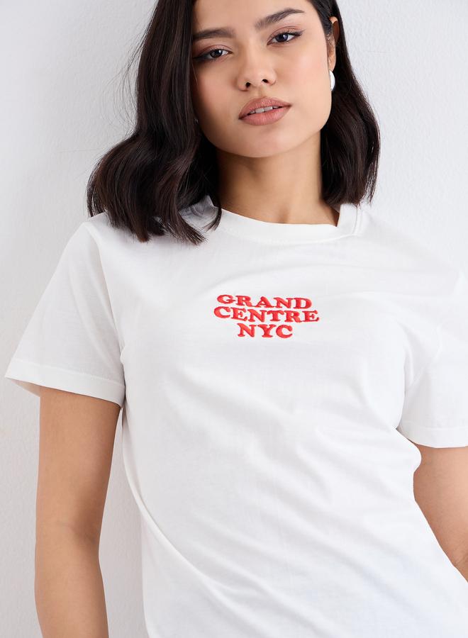 Styli Embroidered Detail Regular Fit T-Shirt - Image 3