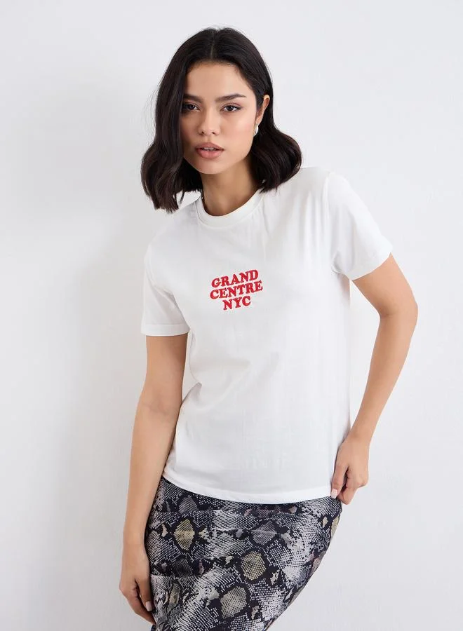 Styli Styli Embroidered Detail Regular Fit T-Shirt