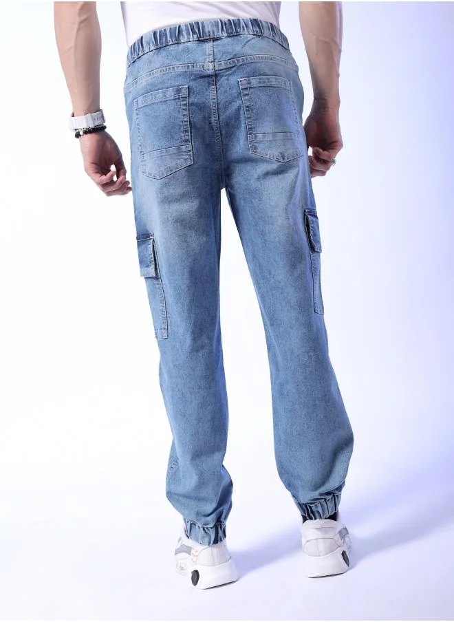 شركة المرآب الهندية Men Regular Fit Solid Mid-Rise Stretchable Denim Cargo Joggers