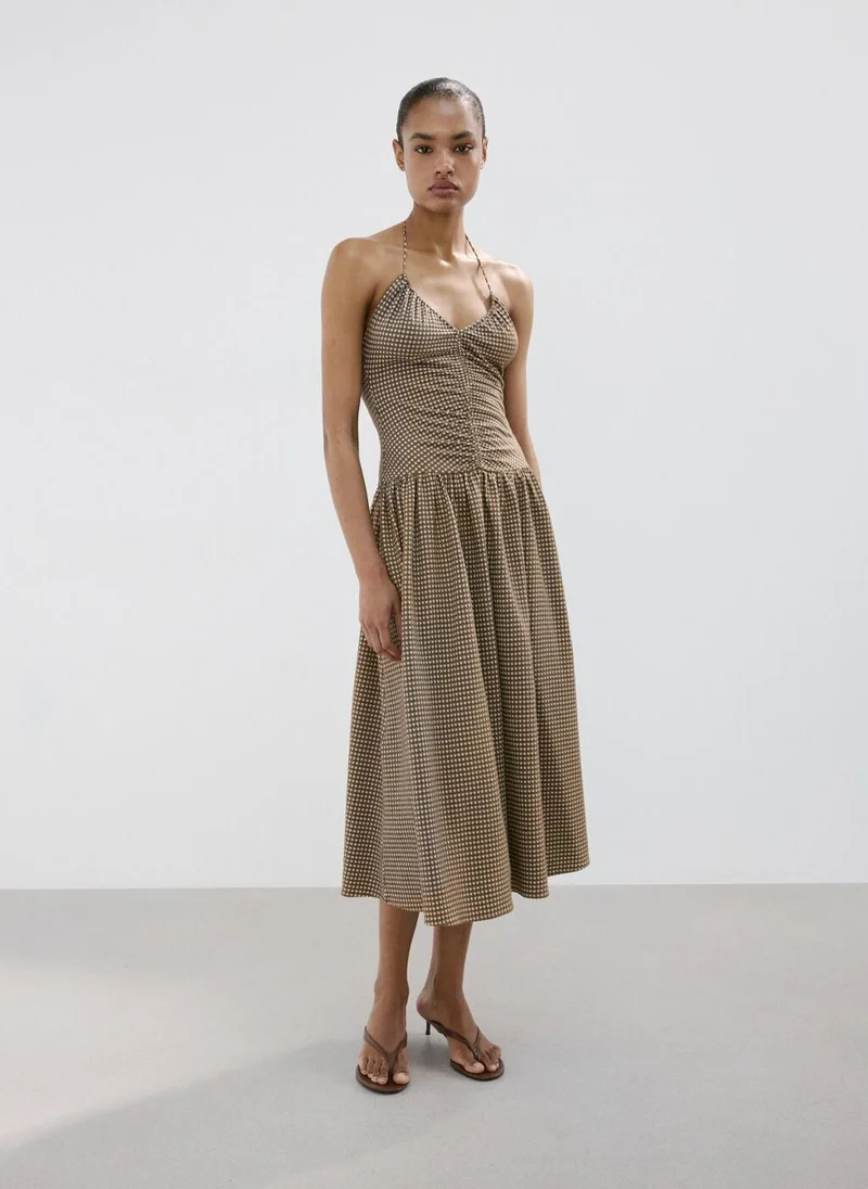 مانجو Checkered midi dress with ruched detail
