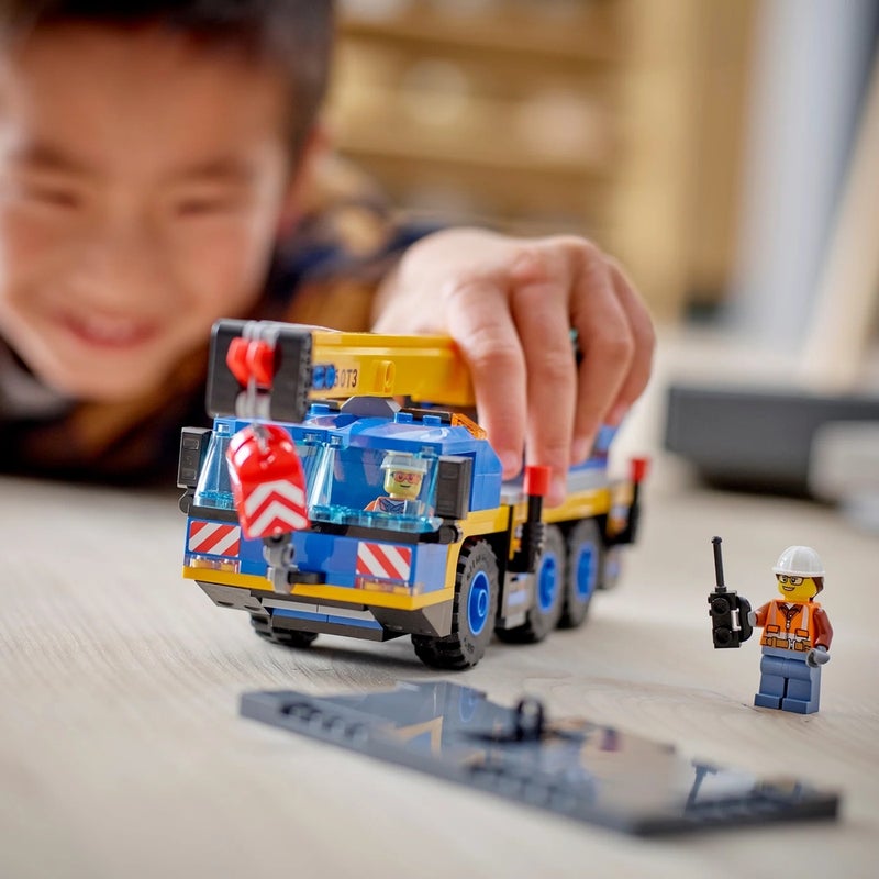 LEGO - City Mobile Crane 340 Pieces - 60324 - Image 3