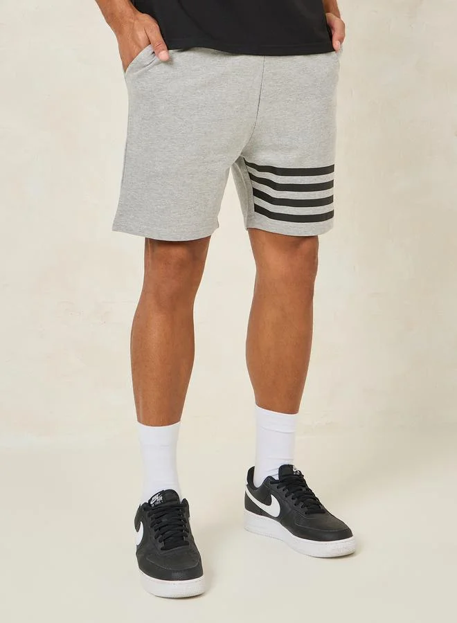 ستايلي Striped Print Detail Regular Fit Shorts