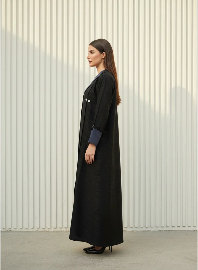 مويستريت Fukhroo Self-Patterned Abaya with Tailored Contrast Collar