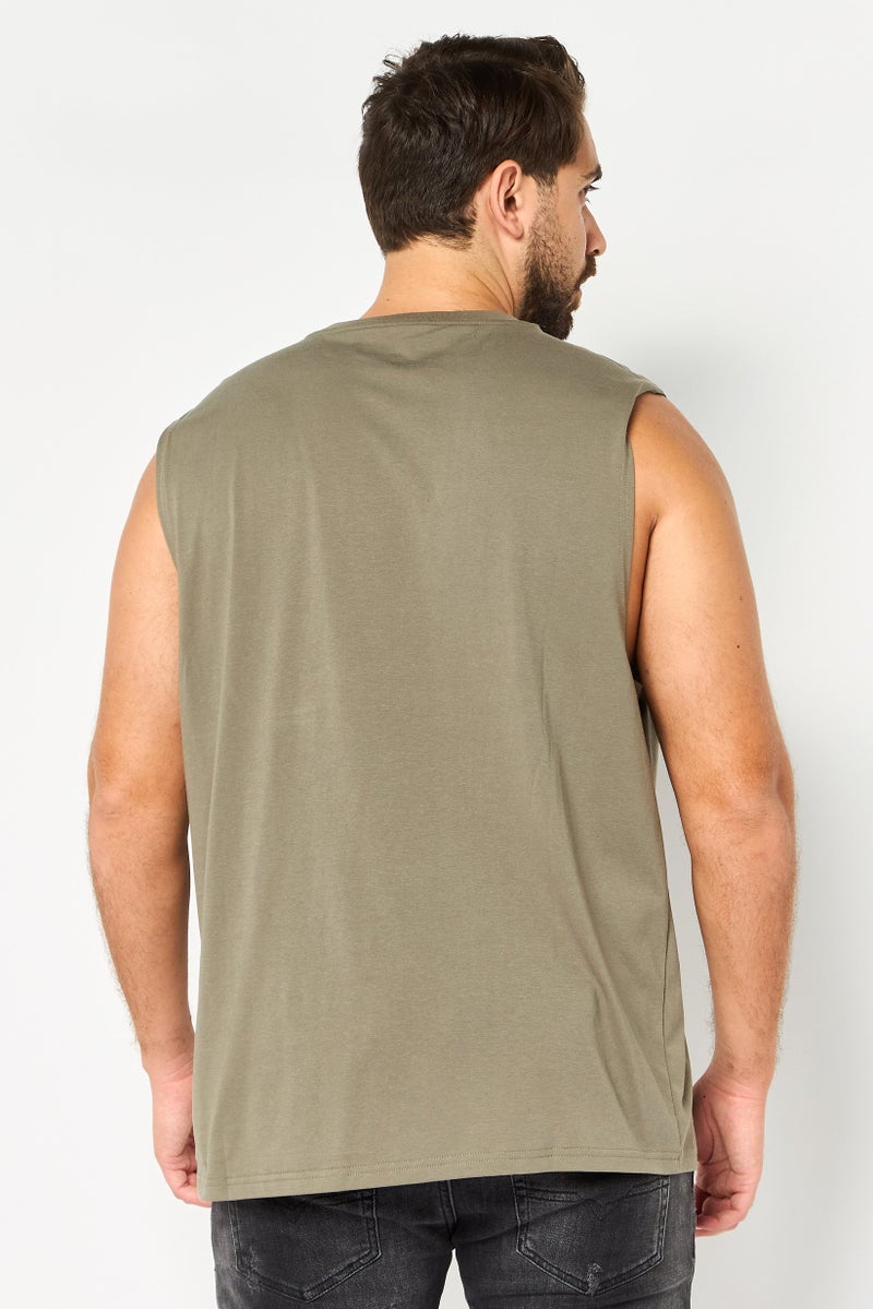 Core Elements تي شيرت بدون أكمام للرجال بتصميم دائري، لون زيتوني - Image 3