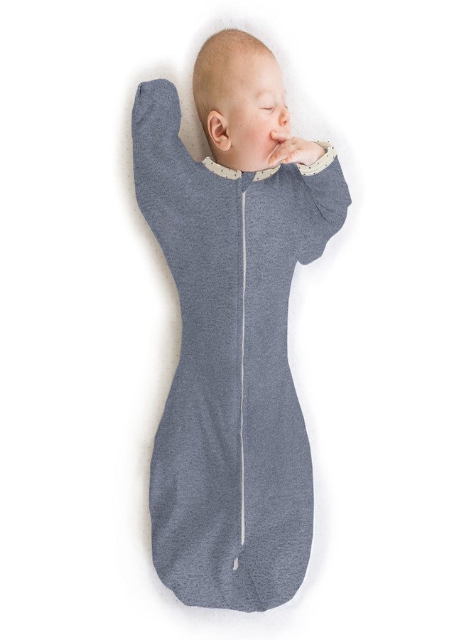 سوادل ديزاينز كيس لف الأطفال الانتقالي من SwaddleDesigns بأكمام نصفية وأساور على شكل قفازات، مصنوع من قماش الدنيم الممزوج بنقاط البولكا، صغير، من 0 إلى 3 أشهر، من 6 إلى 14 رطلاً (نوم أفضل، انتقال سهل إلى اللفافة) - Image 1