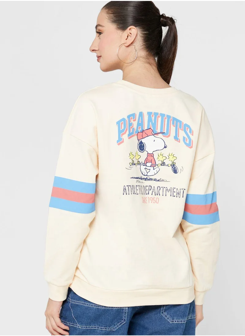 Peanuts Snoopy Round Neck Sweatshirt