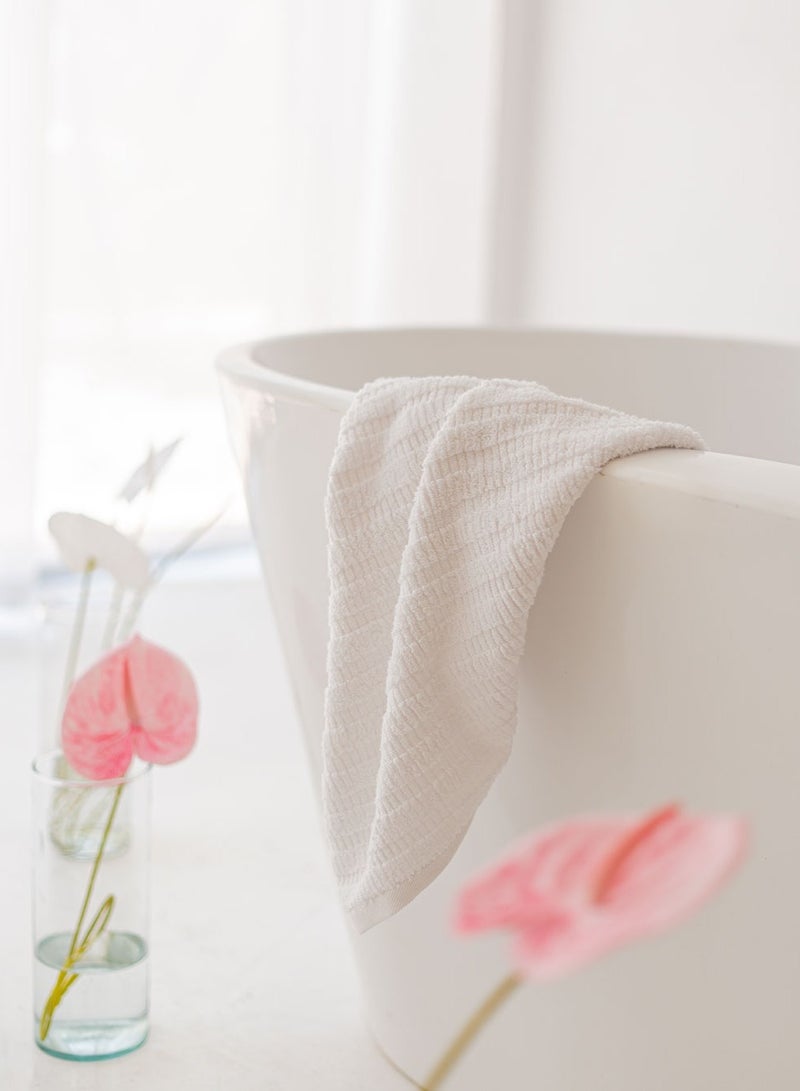 More cottons  منشفة ديلايت جاكار 600 جرام لكل متر مربع 50*100 سم 
