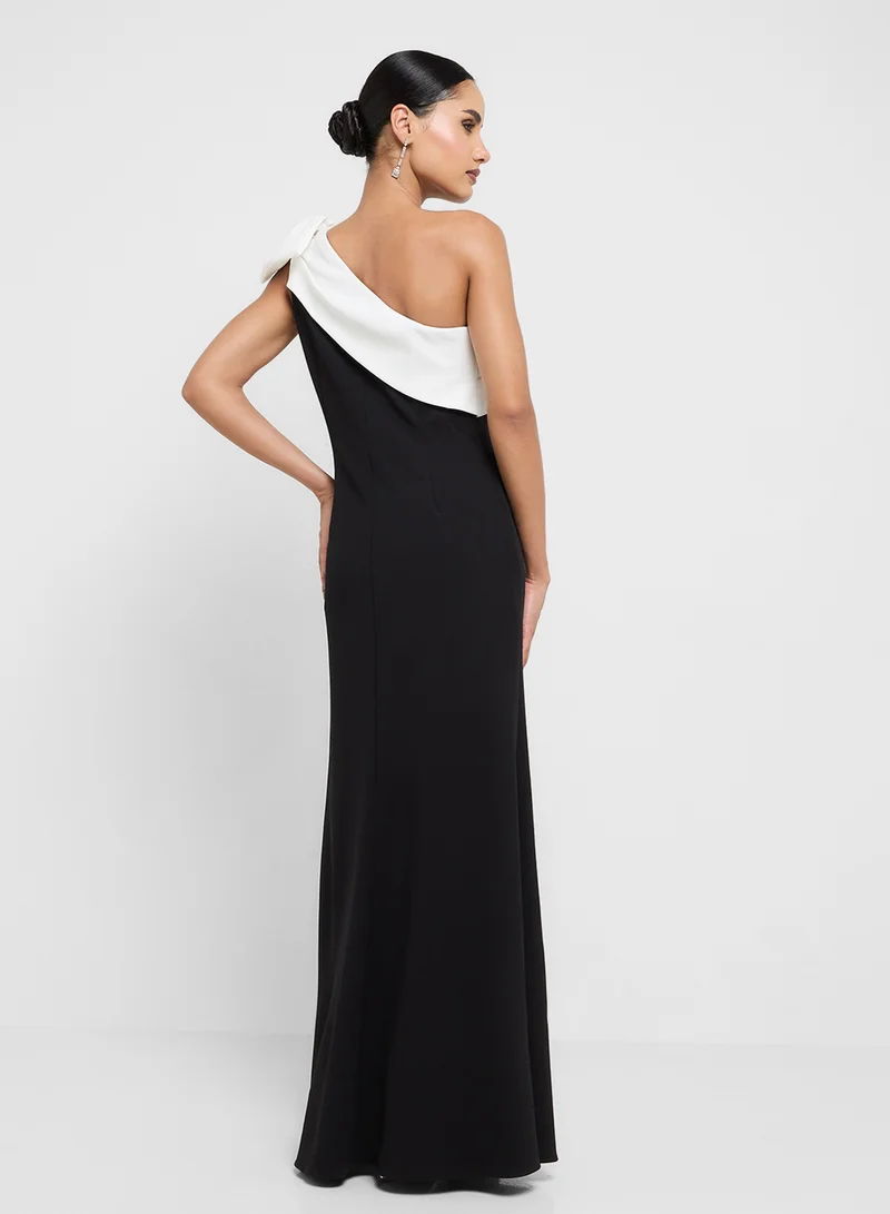 Adrianna Papell Color Block Crepe Bow Gown