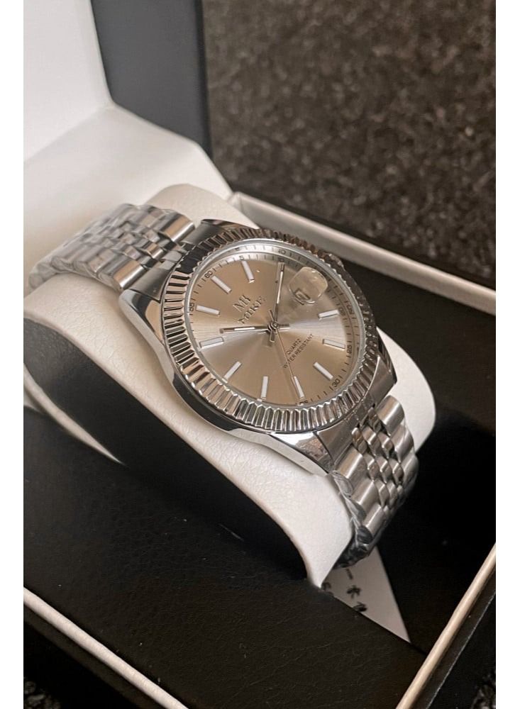 أم كاي مارت ساعة رجالية بتصميم كلاسيكي باللون الفضي والرصاصي - Image 3