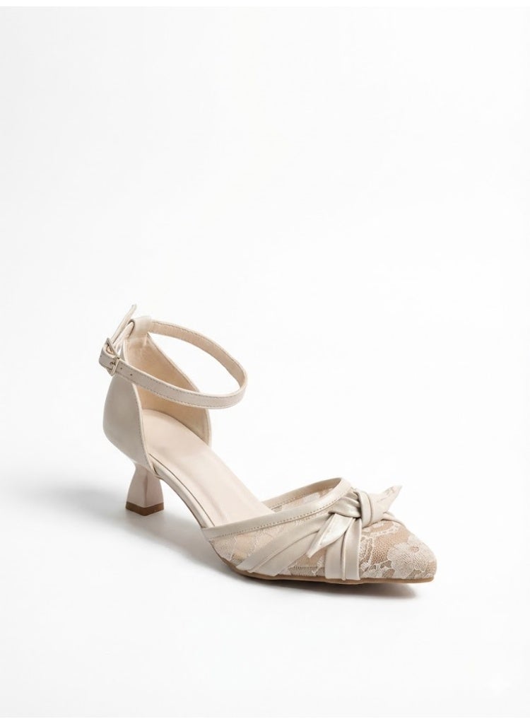 لايف ستيلاش  أحذية كعب متوسط دانتيل مع فيونكه F-612 - بيج - Image 4