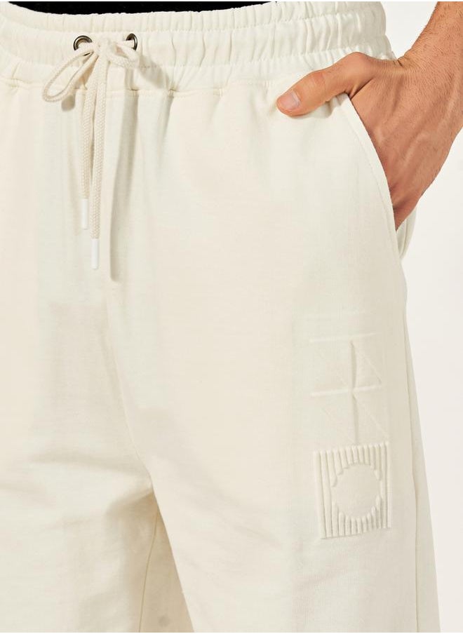 Styli Premium Oversized Fleece Embossed Detail Joggers  - Image 3