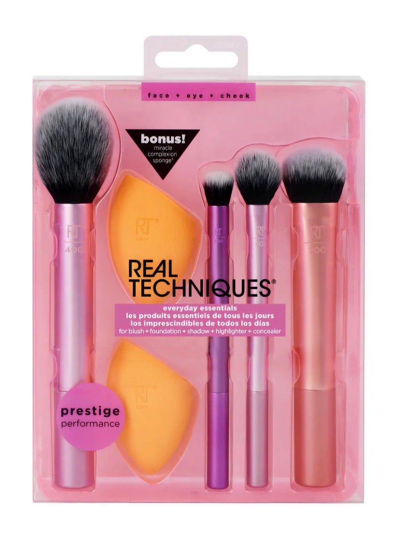 ريل تكنيكس Everyday Essentials Makeup Brush Set with Bonus Miracle Complexion Sponge Multicoloured - Image 1