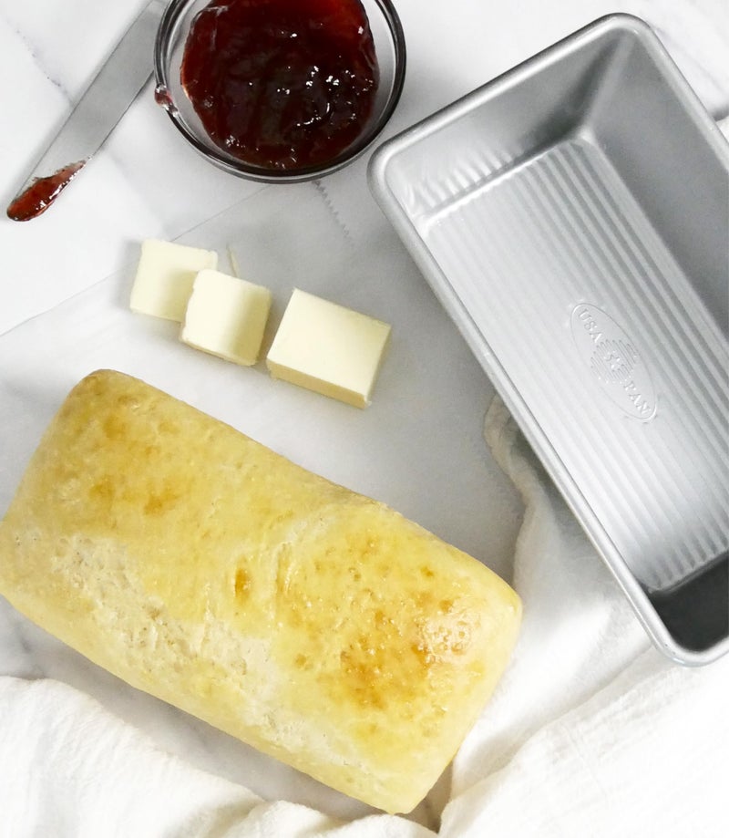 USA Pan Bakeware Seamless Nonstick Standard Bread Loaf Pan, 8 x 4.5 x 2.75 - Image 2