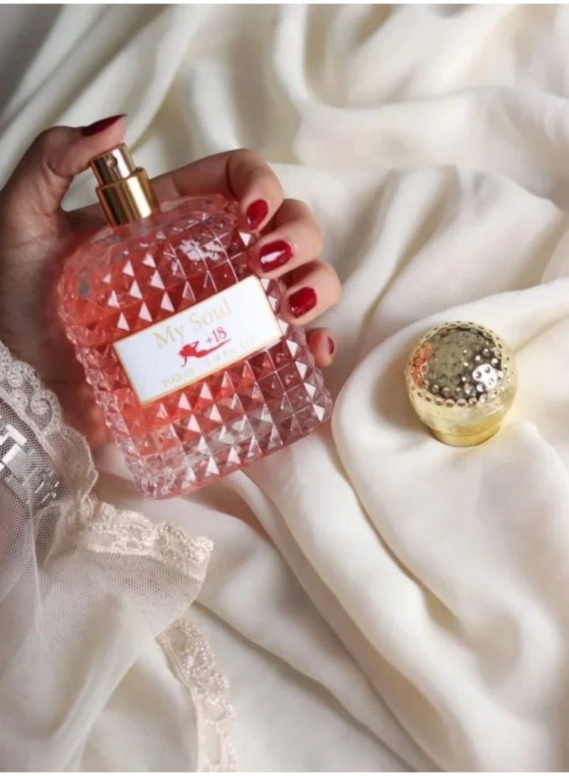 My Soul perfume, Eau de Parfum concentration, 100 ml. The fragrance features a warm and sensual feminine scent, combining fruity ingredients such as strawberry and raspberry with touches of coconut and vanilla.