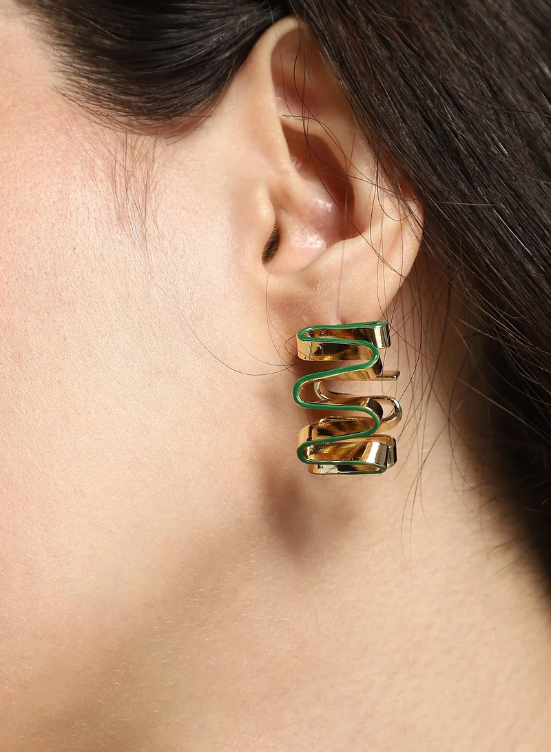 سوهي أقراط نسائية دائرية مطلية بالمينا بلون أخضر شامروك وكاليفورنيا بمقاس واحد من سبيكة معدنية بإغلاق ضاغط للمناسبات الكاجوال والسهرة