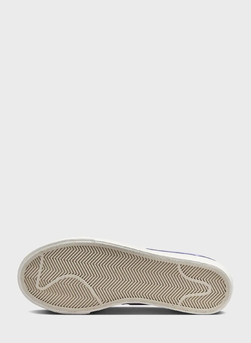 Nike Blazer Low Platform