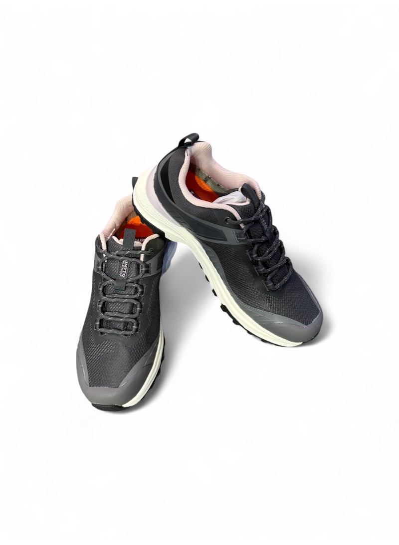 Humtto waterproof shoes - Image 1