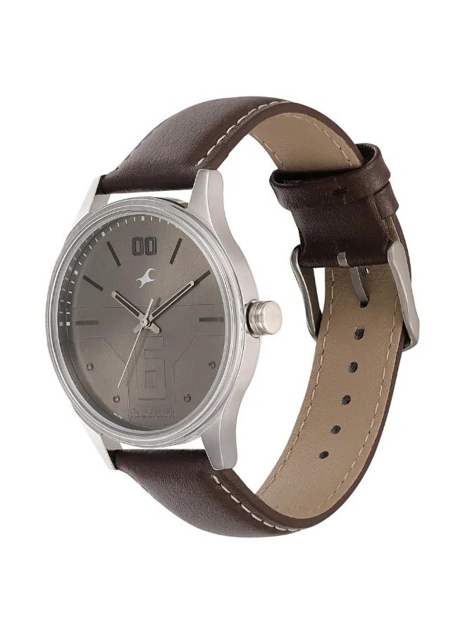 fastrack Men's Analog Round Shape Leather Wrist Watch - 3247SL01 - 48.3 Mm  - Image 3