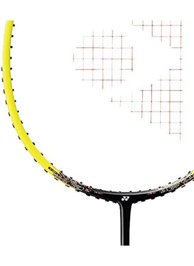 Yonex مضرب كرة الريشة فولتريك لايت أسود/أصفر 4UG5  - Image 3