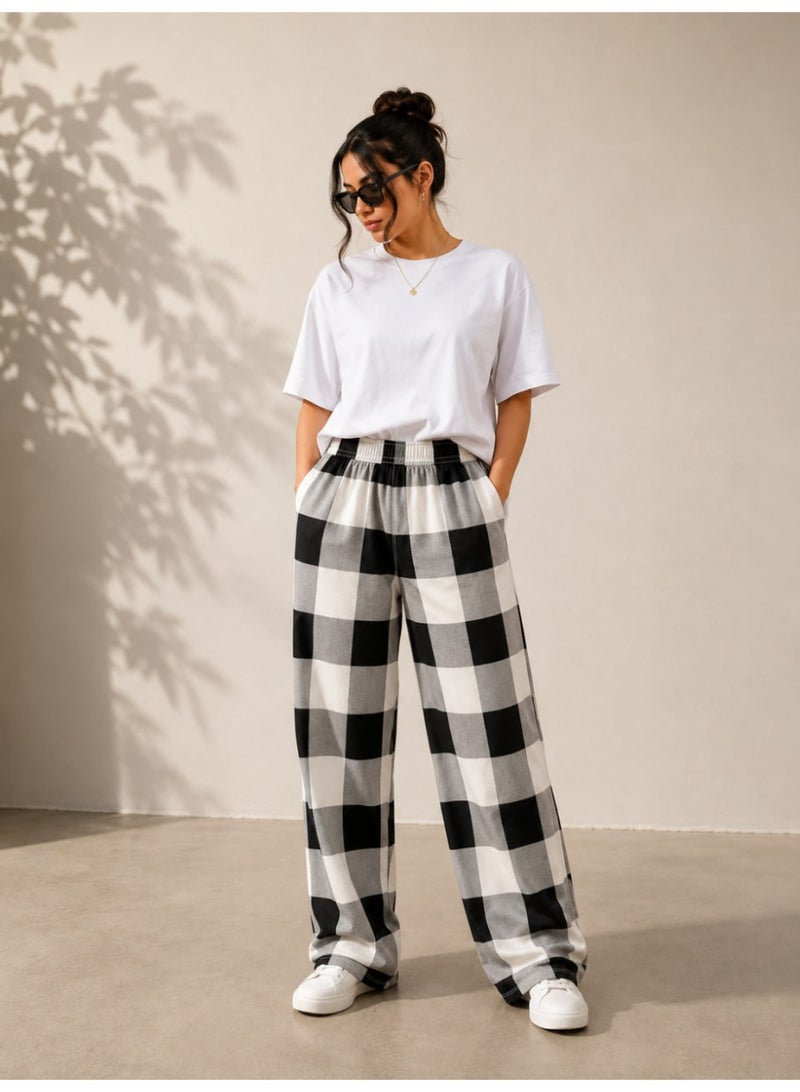Buffalo Plaid Fleece Lounge Pants, Black and White Checkered Pattern, Cosy Winter Sleepwea - Image 1