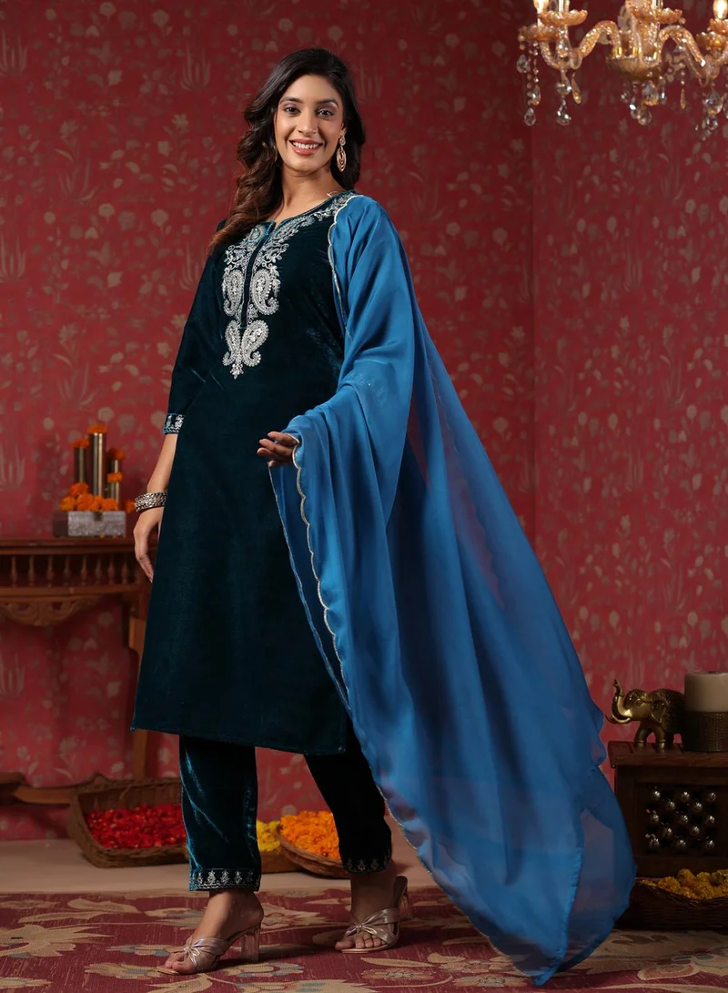 ISHIN Women's Teal 100% Cotton Yoke Design Straight Fit Kurta Set