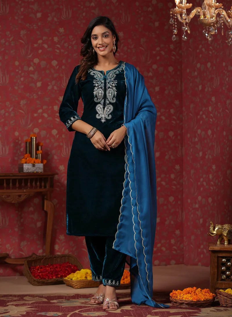 ISHIN Women's Teal 100% Cotton Yoke Design Straight Fit Kurta Set