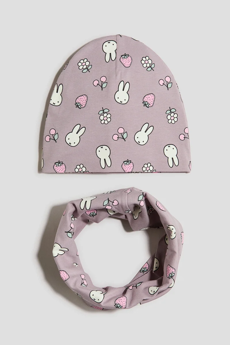 H&M 2-piece beanie and tube scarf set