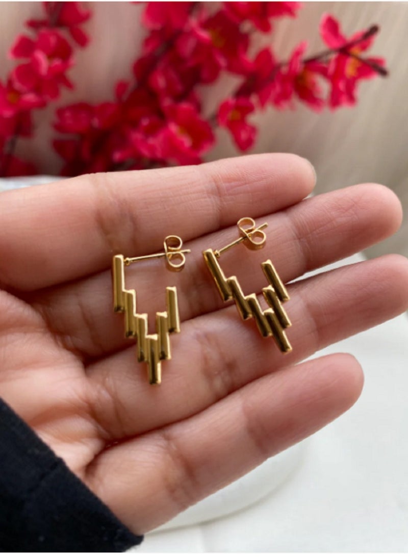MANIKAN Geometric Minimalist Earrings - Image 2