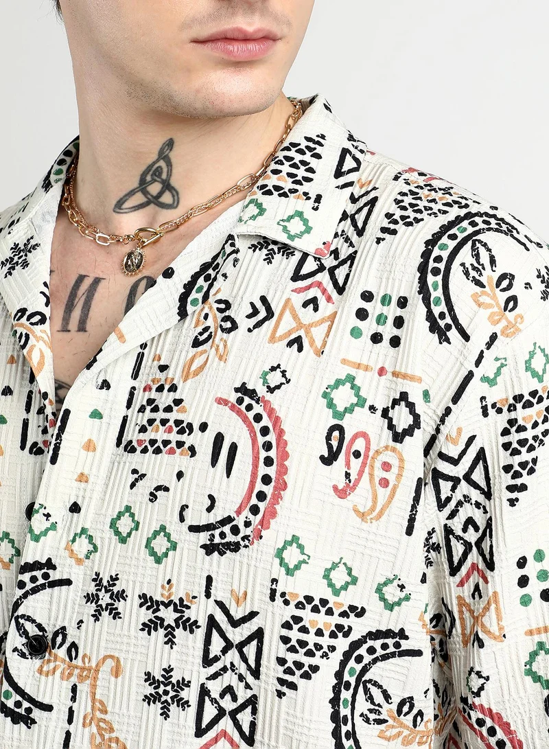 Campus Sutra Campus Sutra Men's Off-White Oversized Bohemian Shirt For Casual Wear | Cuban Collar | Short Sleeve | Button Closure | Shirt Crafted With Comfort Fit For Everyday Wear