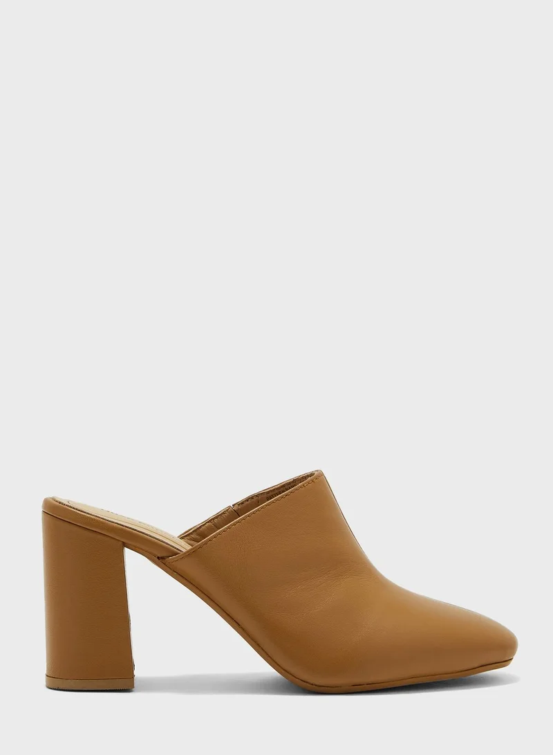 Hush Puppies Pointed Toe Mule Pumps