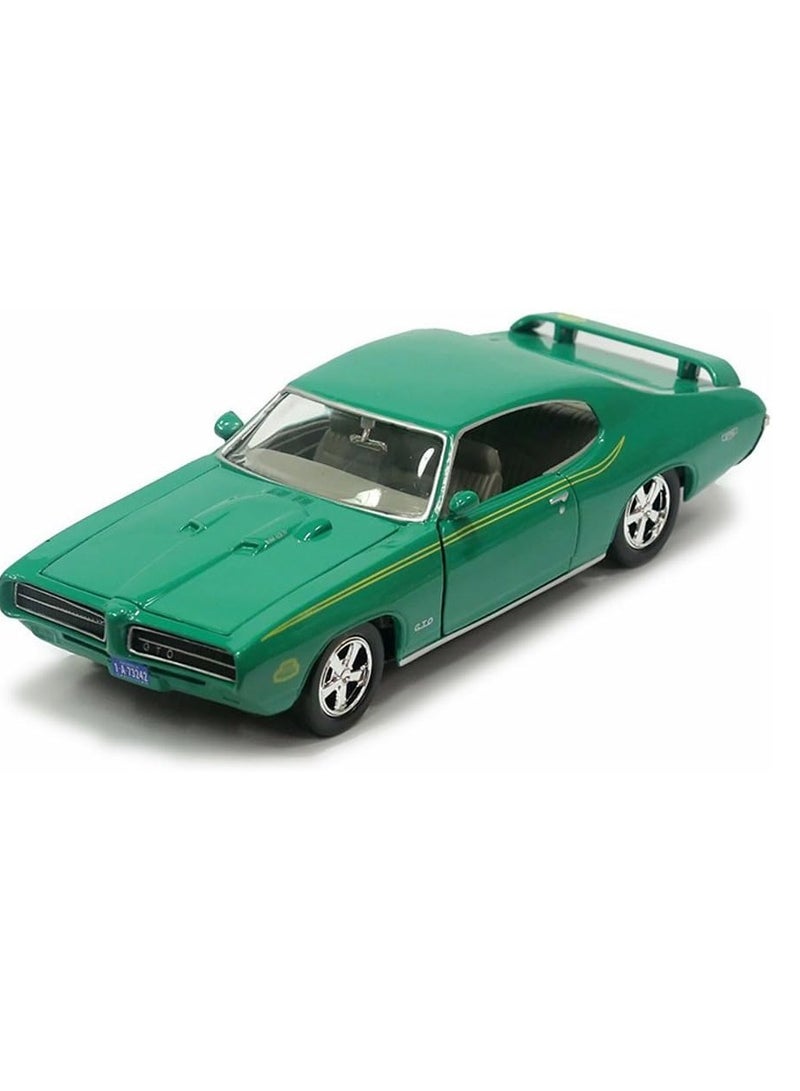 MOTORMAX 1969 Pontiac GTO Judge Green 1/24 Scale Diecast Toy Car Model - Image 2