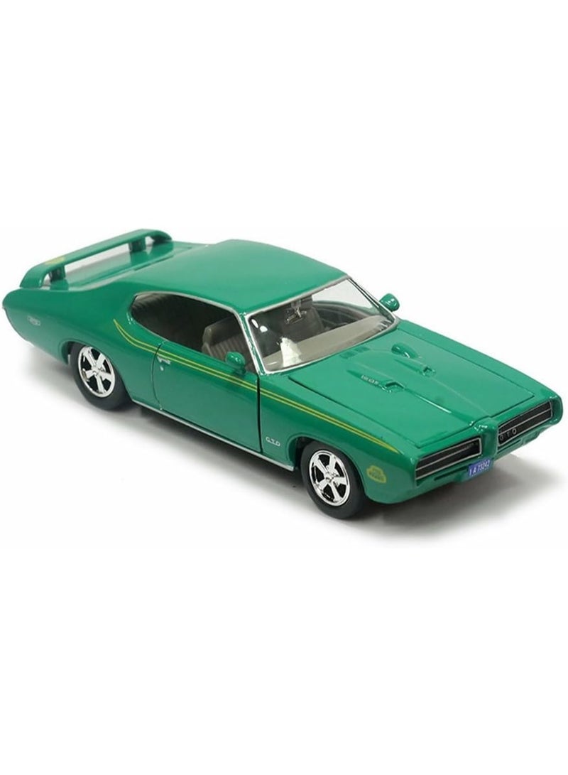 MotorMax Pontiac GTO Judge 1969 Die-Cast Model Car â€“ Green, 1:24 Scale - Image 3