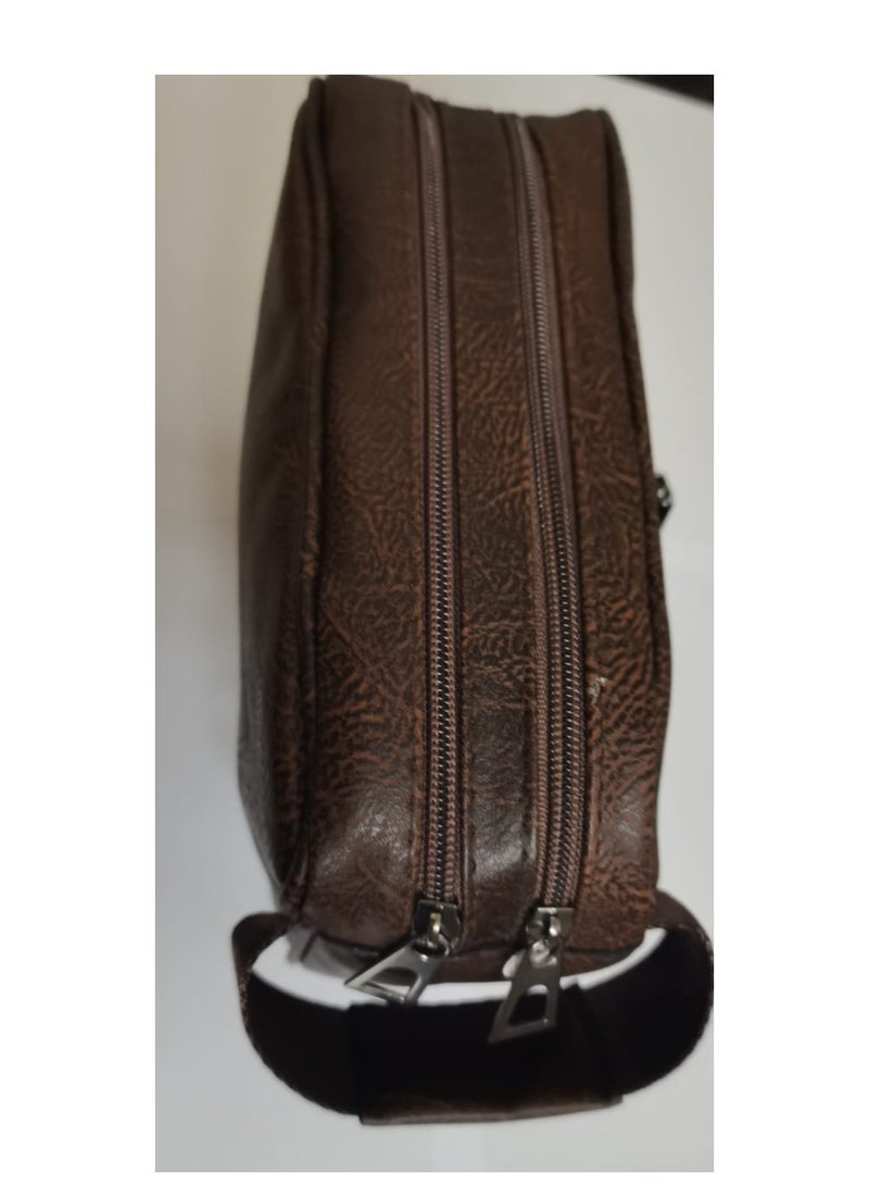 Jeep Men's luxury brown leather handbag - practical design for businessmen - Image 5