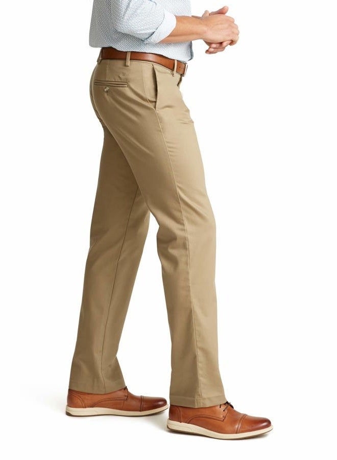 DOCKERS Men's Straight Fit Signature 2.0 Pants-Creaseless, New British Khaki, 32W x 34L - Image 2