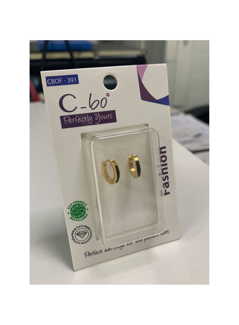 CBOF-391 ROUND SHAPED GOLDEN AND BLACK EAR STUD.