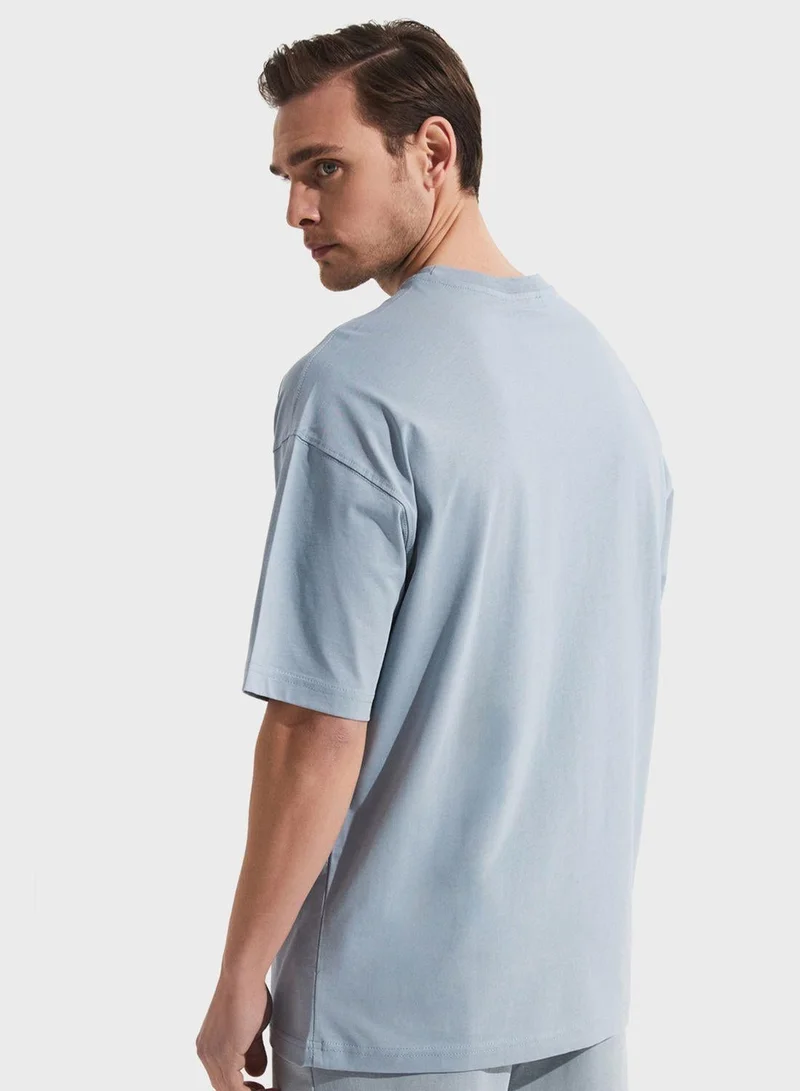 جون تيشيرت أساسي بياقة دائرية