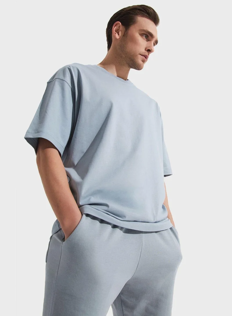 جون تيشيرت أساسي بياقة دائرية