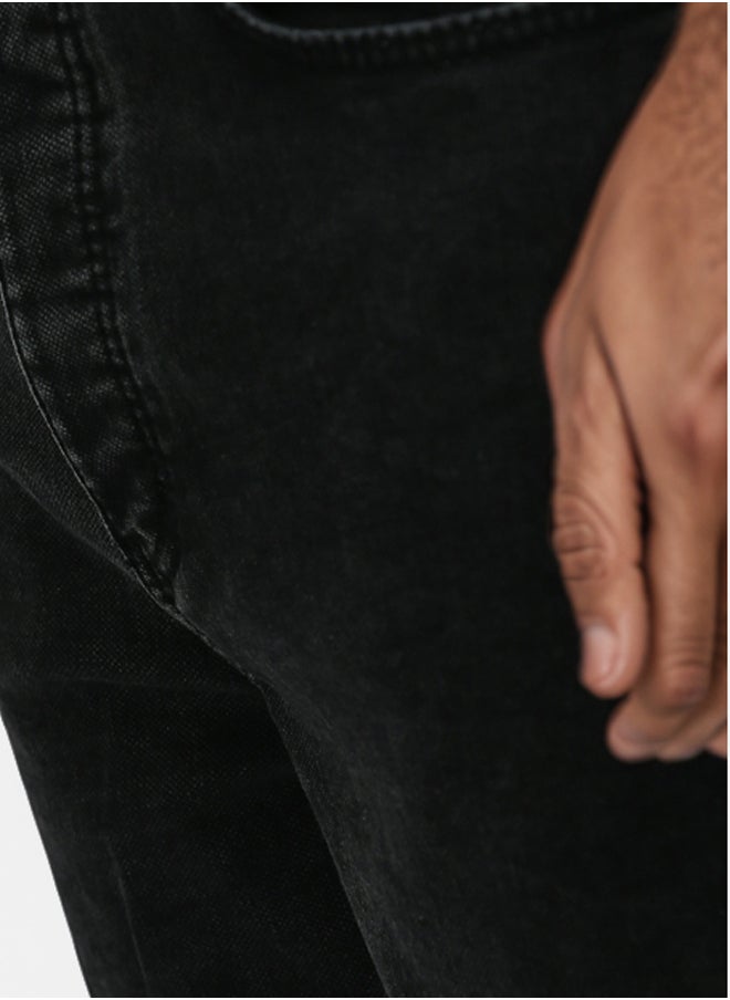 RAVIN Five-Pocket Black Jeans For Casual Wear  - Image 4