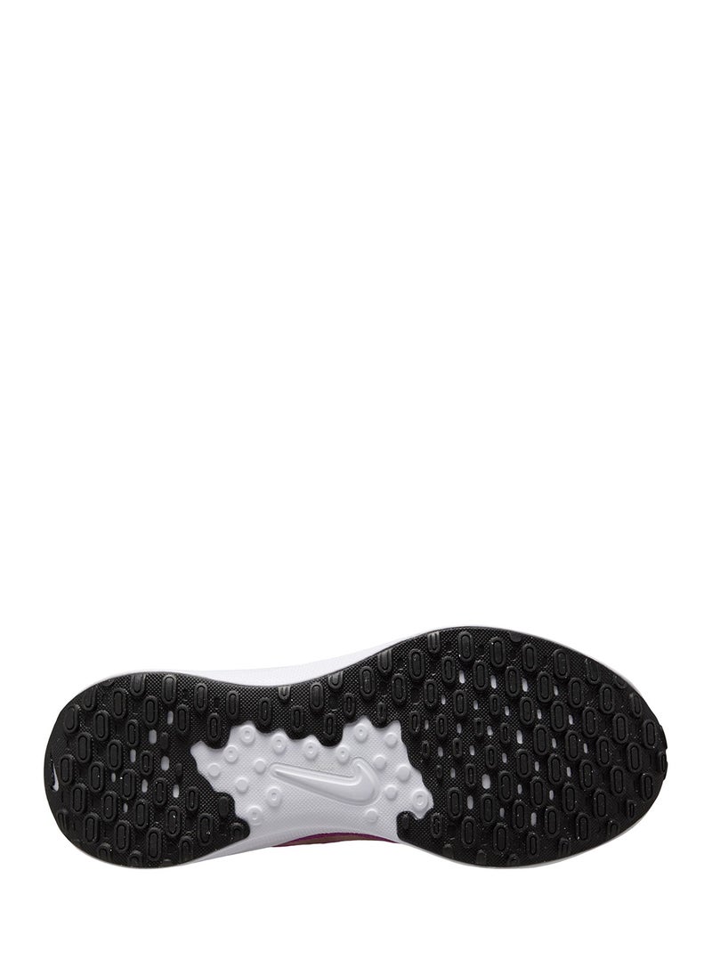 Nike - Revolution 7 - Image 1