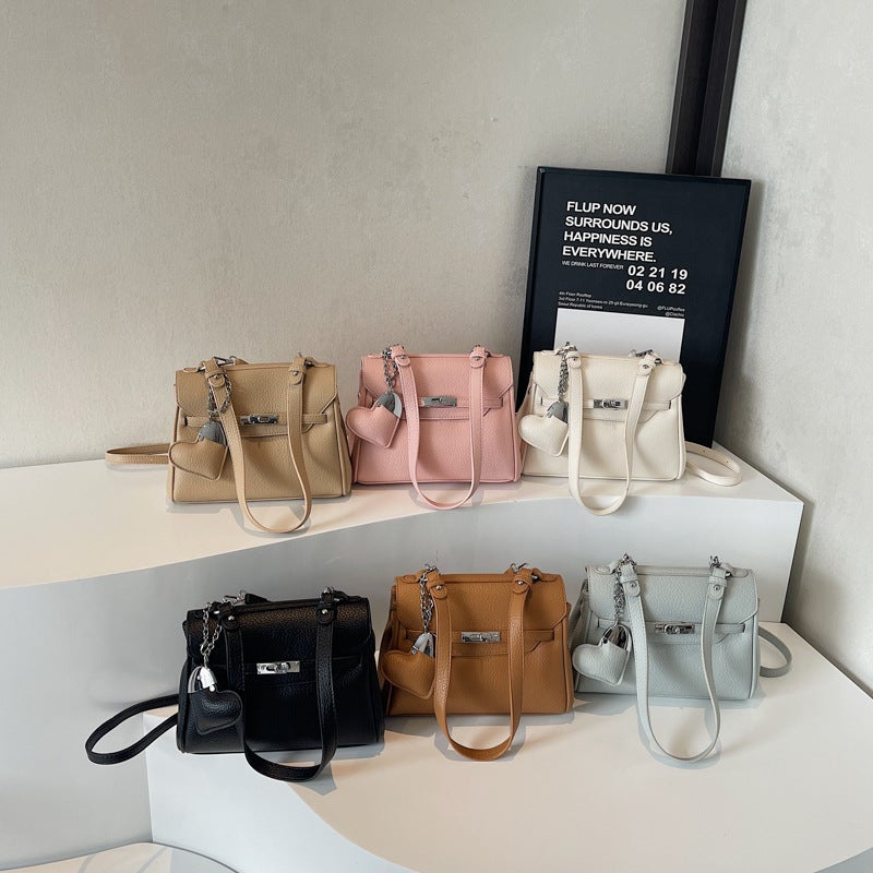 Fashionable And Simple Underarm Kelly Bag For Women 2025 Spring New Korean Style Heart Heart Pattern Texture Single Shoulder Crossbody Bag - Image 4