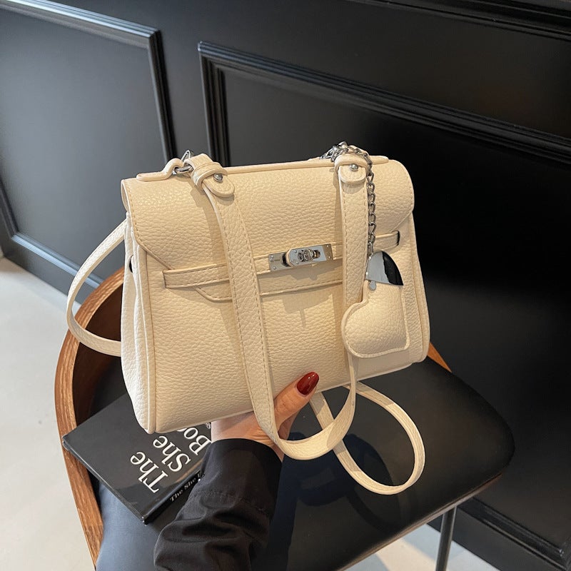 Fashionable And Simple Underarm Kelly Bag For Women 2025 Spring New Korean Style Heart Heart Pattern Texture Single Shoulder Crossbody Bag - Image 3