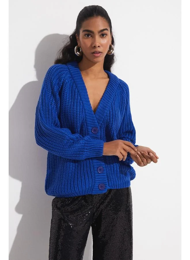 جون June V-Neck Cardigan Saxe