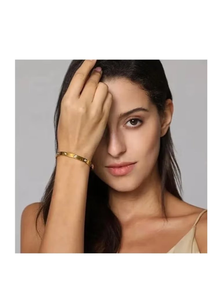 سوار حب للنساء والبنات مع أحجار الزركونيا المكعبة - مجوهرات فولاذية مزودة بمقابس - سوار ماسي بيضاوي مثالي كهدية عيد الحب وعيد الميلاد - Image 3