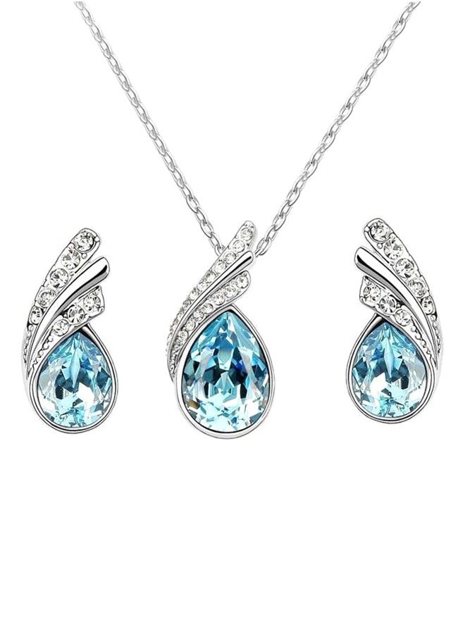 Generic Studded Pendant And Earrings Set 