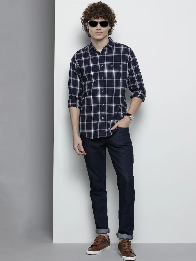 The Indian Garage Co Men Slim Fit Checkered Full Sleeves Spread Collar Casual Shirt
