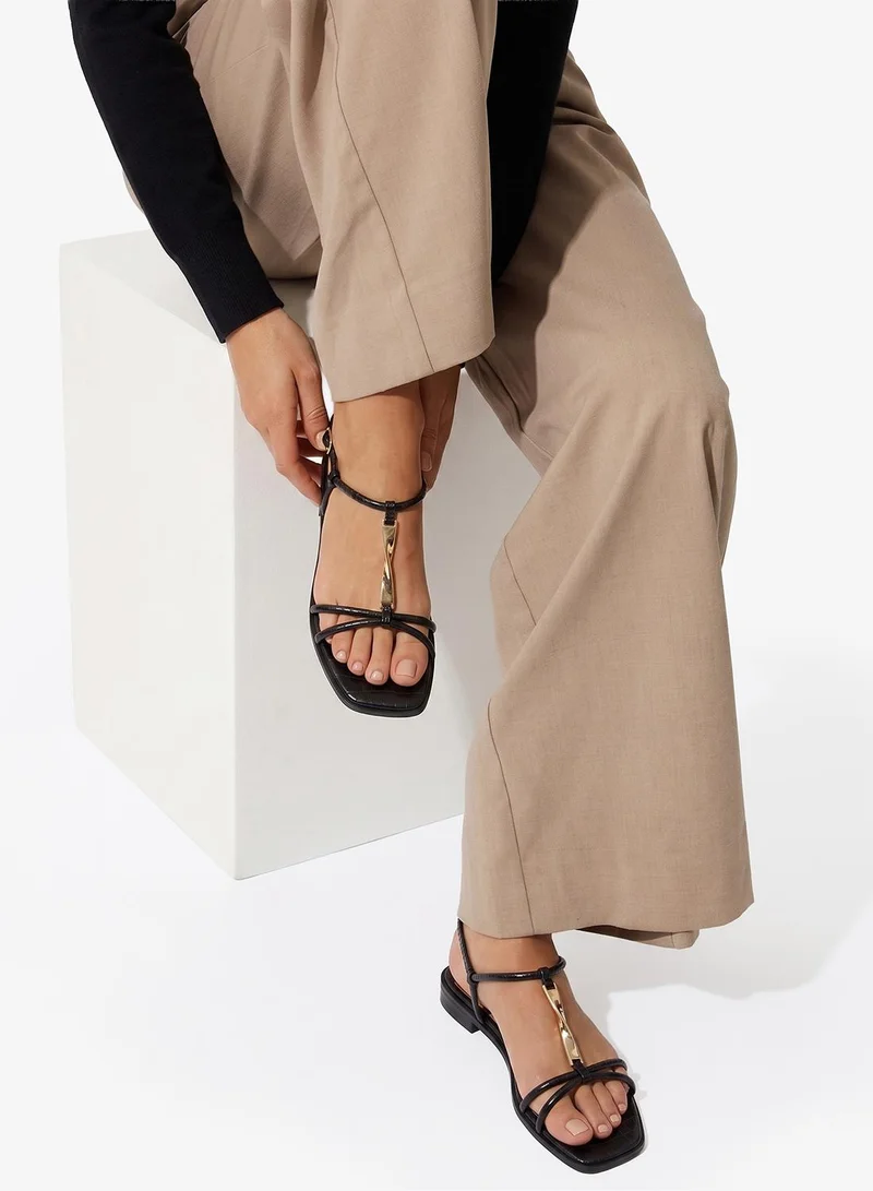 Aldo BLACK Ebaeryn Multi Strap Flat Sandals for Women | Best Price UAE