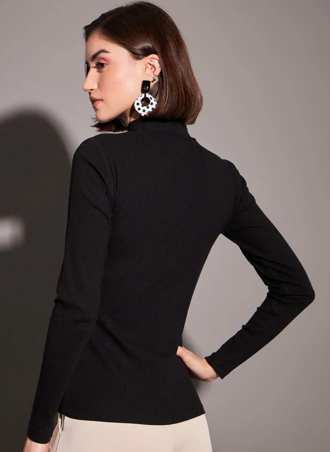 ساسافراس High Neck Cut Out Top for Women
